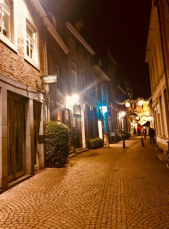 Maison Au Cheval Noir Maastricht Zewnętrze zdjęcie